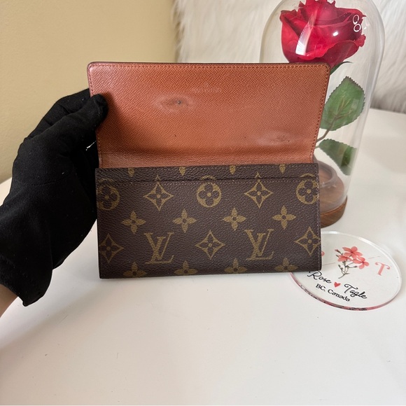 S⭕️LD. Vintage Louis Vuitton Wallet - Picture 9 of 11